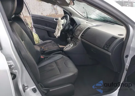 2010 Nissan Sentra 2.0Sl z USA, uszkodzony, nr VIN 3N1AB6AP0AL656719